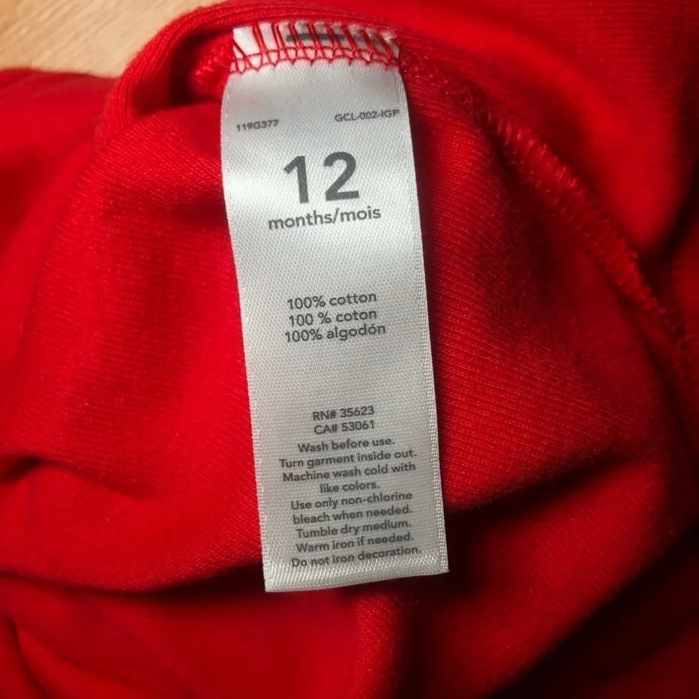 CARTERS Santa Bodysuit 12 mth & 2pc gift set swaddle blanket and plush